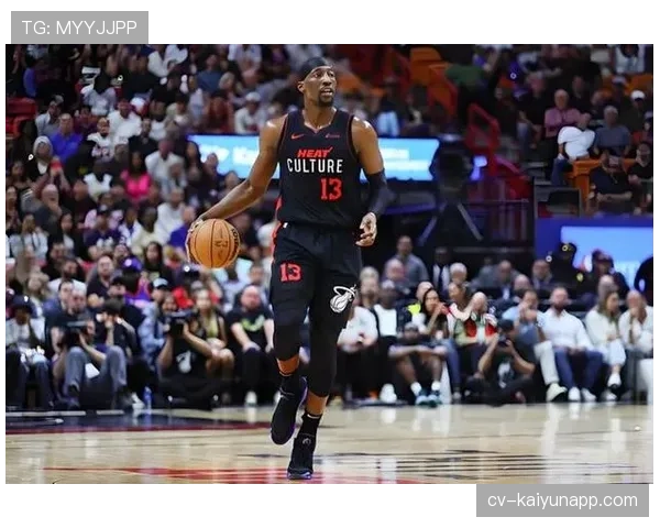 半场数据：热火队通过防守反击得到22分，远超赛季平均